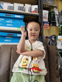 潘妞